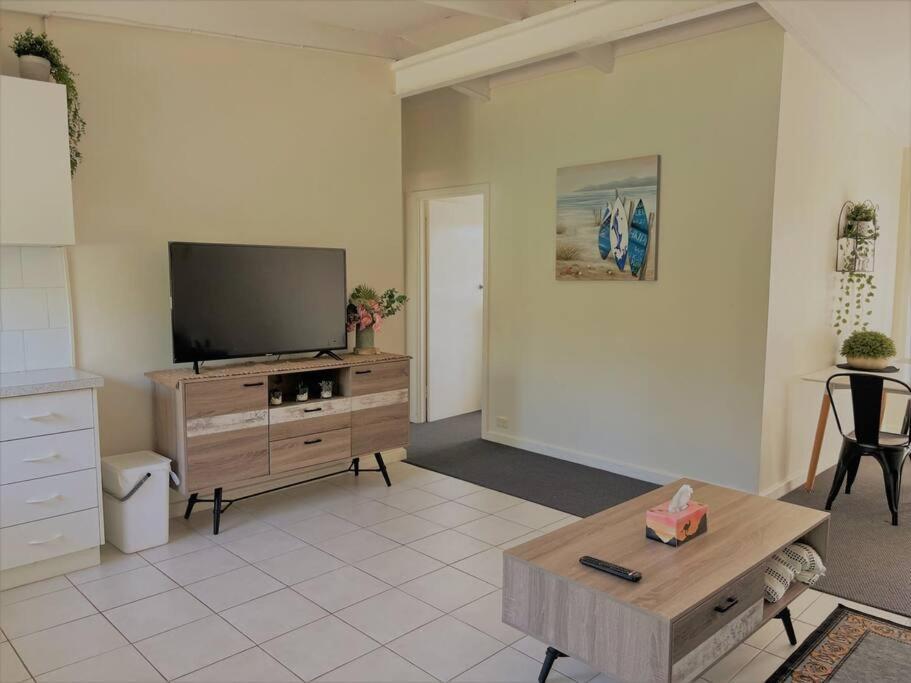 Three Palms Apartments Unit 2 إسبيرانس المظهر الخارجي الصورة