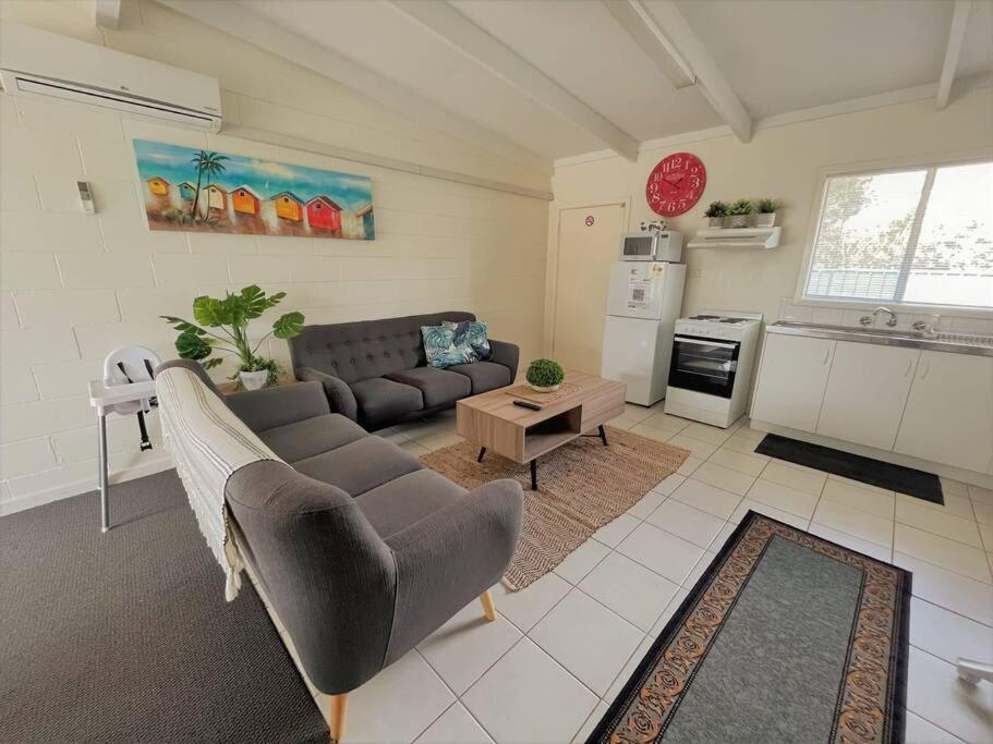 Three Palms Apartments Unit 2 إسبيرانس المظهر الخارجي الصورة
