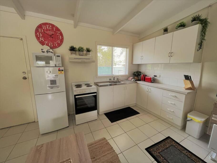 Three Palms Apartments Unit 2 إسبيرانس المظهر الخارجي الصورة